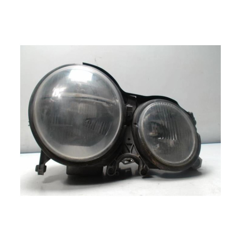 Optique avant principal droit (feux)(phare) MERCEDES CLASSE E 210 PHASE 2 BREAK d’occasion