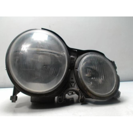 Optique avant principal droit (feux)(phare) MERCEDES CLASSE E 210 PHASE 2 BREAK d’occasion