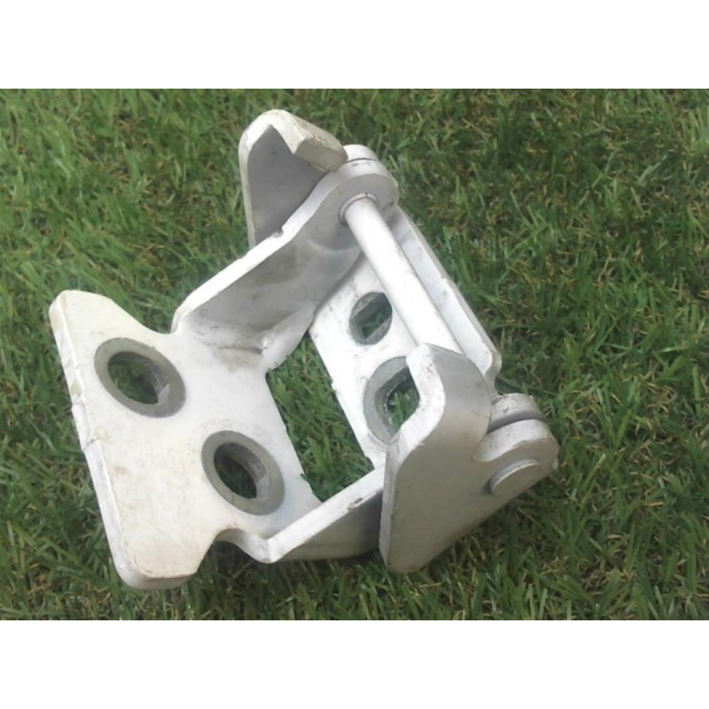 Charniere de porte arriere gauche PEUGEOT 207 PHASE 2 d’occasion