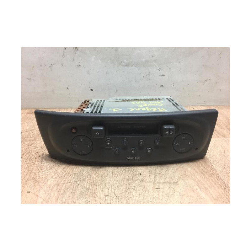 Autoradio d'origine RENAULT MEGANE 1 PHASE 2 COUPE d’occasion