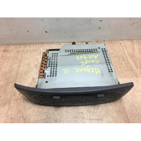 Autoradio d'origine RENAULT MEGANE 1 PHASE 2 COUPE d’occasion