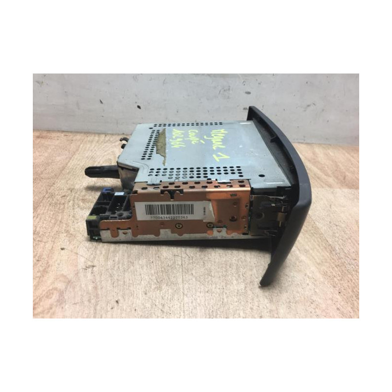 Autoradio d'origine RENAULT MEGANE 1 PHASE 2 COUPE d’occasion