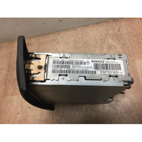 Autoradio d'origine RENAULT MEGANE 1 PHASE 2 COUPE d’occasion