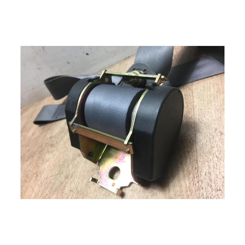 Ceinture avant droit RENAULT MEGANE 1 PHASE 2 COUPE d’occasion