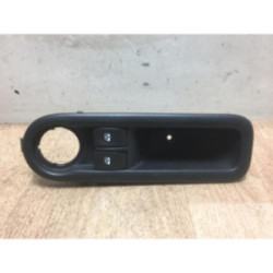 Interrupteur de leve vitre avant gauche RENAULT TWINGO 2 PHASE 1 d’occasion