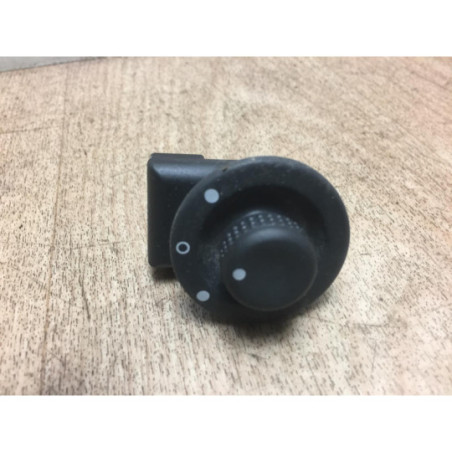 Commande retroviseurs RENAULT TWINGO 2 PHASE 1 d’occasion