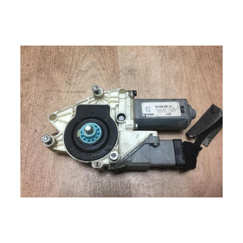 Moteur leve vitre arriere droit PEUGEOT 607 PHASE 2 d’occasion