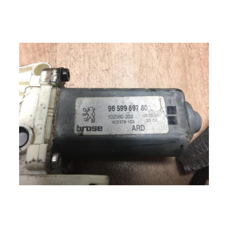 Moteur leve vitre arriere droit PEUGEOT 607 PHASE 2 d’occasion