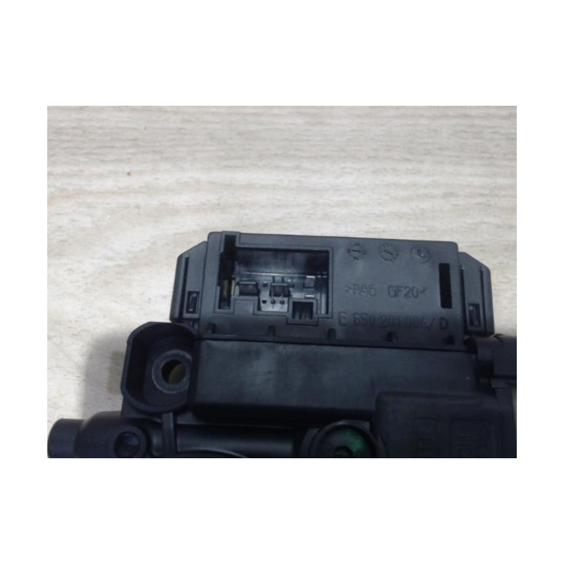 Moteur essuie glace avant droit VOLKSWAGEN BEETLE 2 CABRIO PHASE 1 d’occasion