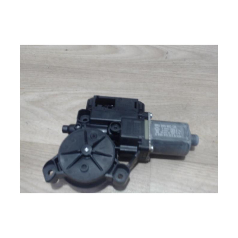 Moteur essuie glace avant droit VOLKSWAGEN BEETLE 2 CABRIO PHASE 1 d’occasion