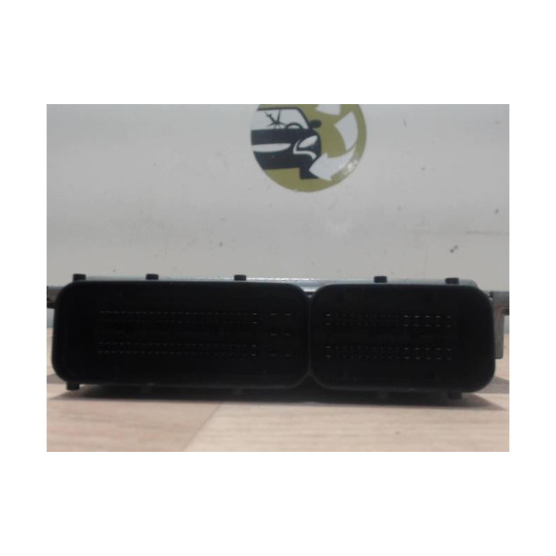 Calculateur moteur VOLKSWAGEN BEETLE 2 CABRIO PHASE 1 d’occasion