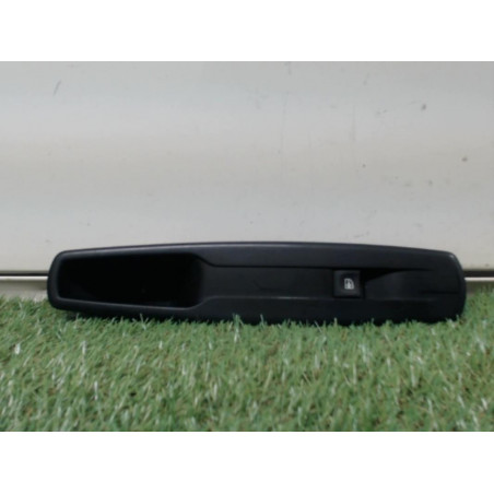 Interrupteur de leve vitre avant droit RENAULT MEGANE III PHASE 1 d’occasion