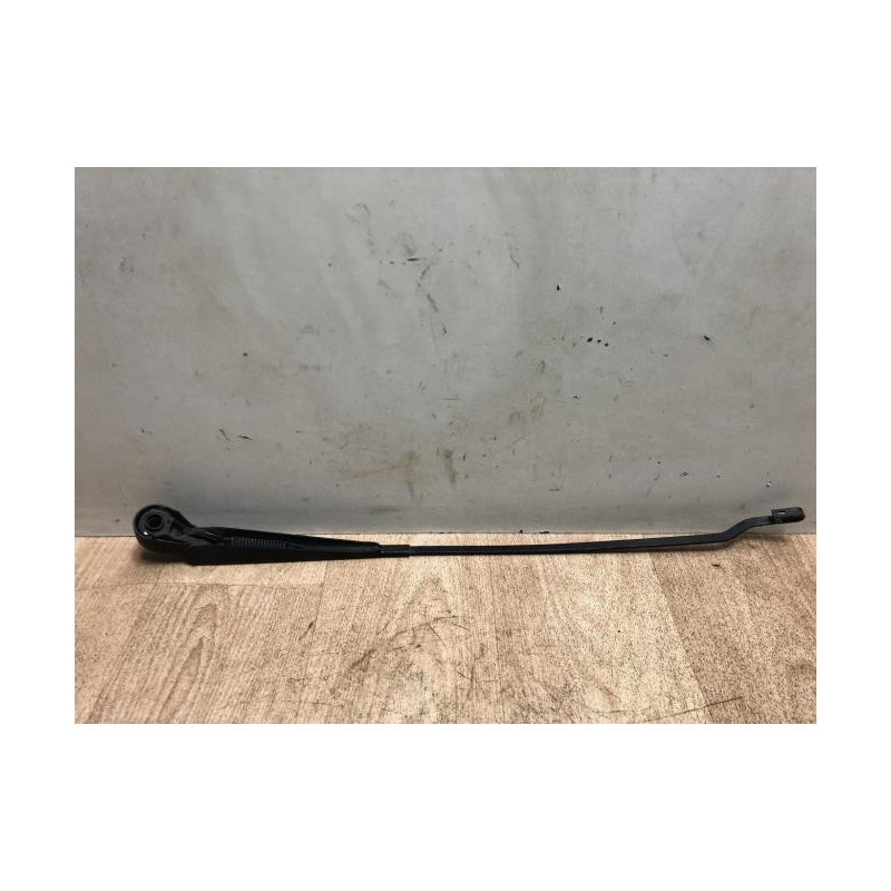 Bras essuie glace avant droit RENAULT CLIO 2 PHASE 2 d’occasion