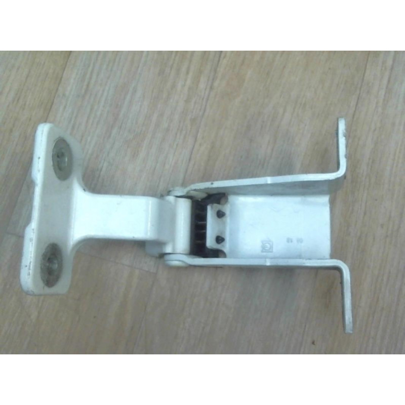 Charniere de porte arriere droit RENAULT KANGOO II d’occasion