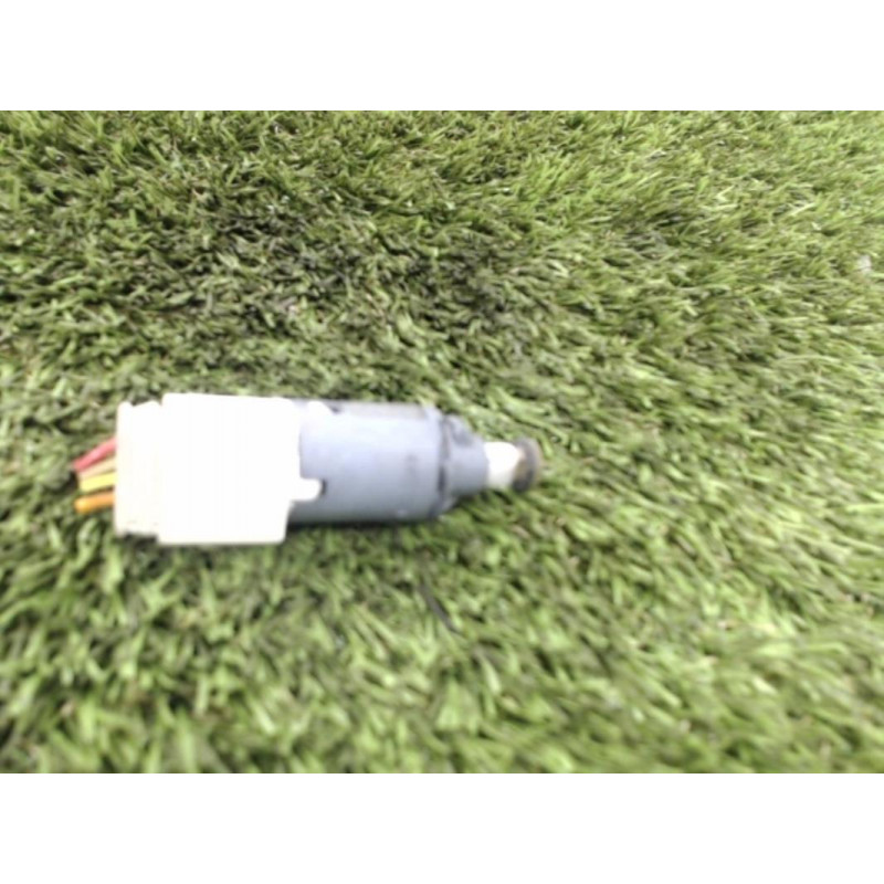 Contacteur feu stop RENAULT  d’occasion