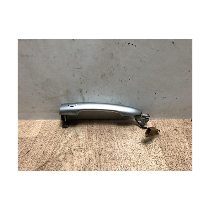 Poignee porte avant droit RENAULT MEGANE 2 PHASE 1 CABRIOLET d’occasion