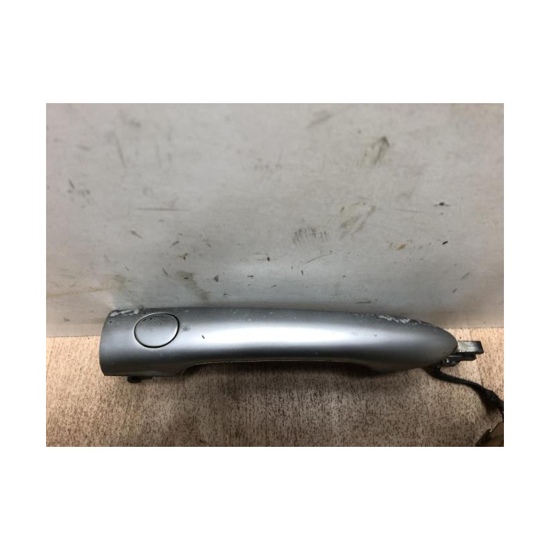 Poignee porte avant droit RENAULT MEGANE 2 PHASE 1 CABRIOLET d’occasion