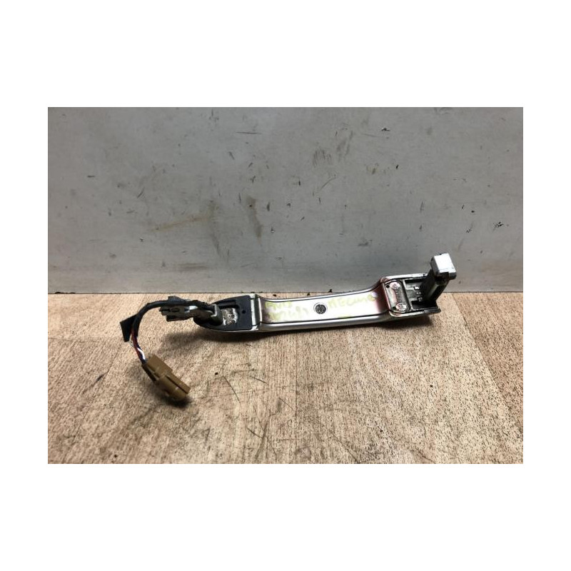 Poignee porte avant droit RENAULT MEGANE 2 PHASE 1 CABRIOLET d’occasion