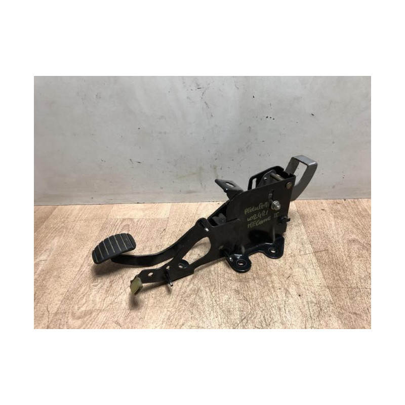 Pedalier de frein RENAULT MEGANE 2 PHASE 1 CABRIOLET d’occasion